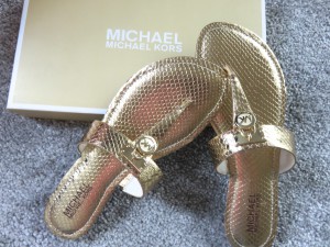 Guld sandaler från Jackie